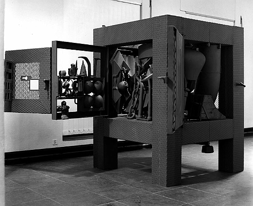 1971 - Josef Boss - 210x175x180 - oeffentlicher Raum - Kunsthaus Zuerich.jpg